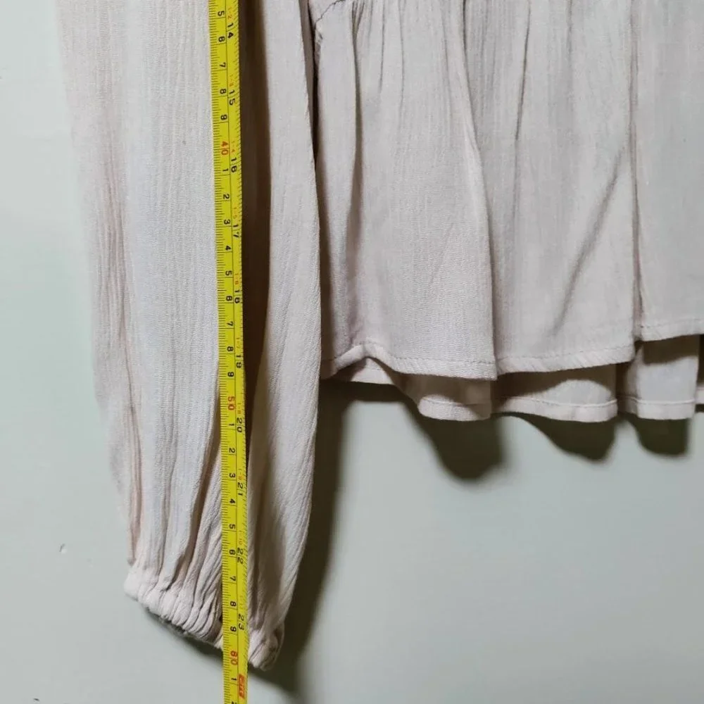 NWT Coco + Jaimeson Gauzy Coquette Whimsy Babydoll Peplum Top Beige Womens Small - Picture 7 of 9